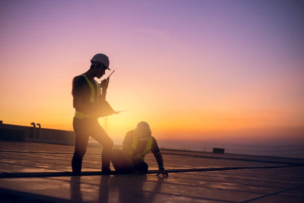 Best Roof Gutter Cleaning  in Longview Heights, WA